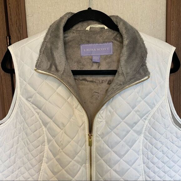 Laura Scott (L) White Faux Fur Lined Puffer Vest - Picture 2 of 5